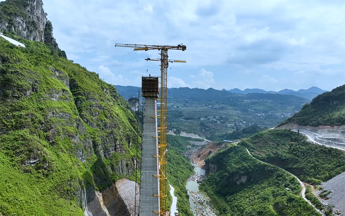 绿色低碳 | 徐工超大塔助建内蒙热电联产项目